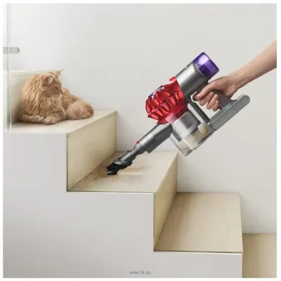 Dyson V8 Origin Vacuum SV25 Red